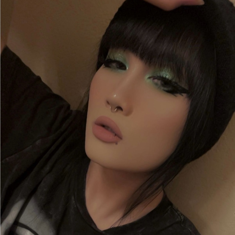 Meet your Posher, CJ